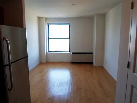 Sold by Manhattan Network Inc. | media 18