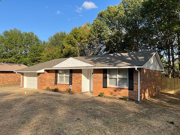 2nd image of 3595 Woodland Dr