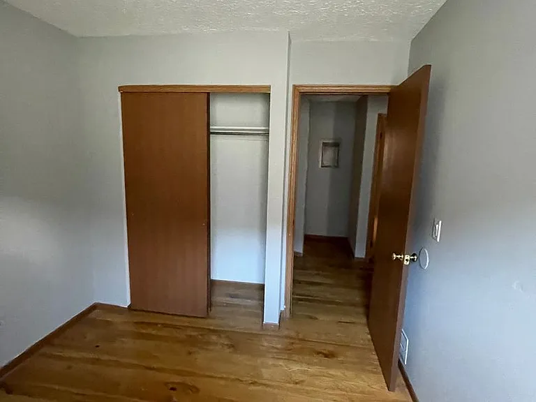 72 Chittenden Ave — Photo 10