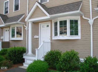 16 Hillside St #L5, Norwalk, CT 06854