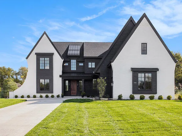 1236 Bridle Ct SE, Ada, MI 49301