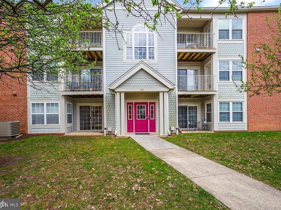 1st image of 308 Blue Water Ct Unit 104