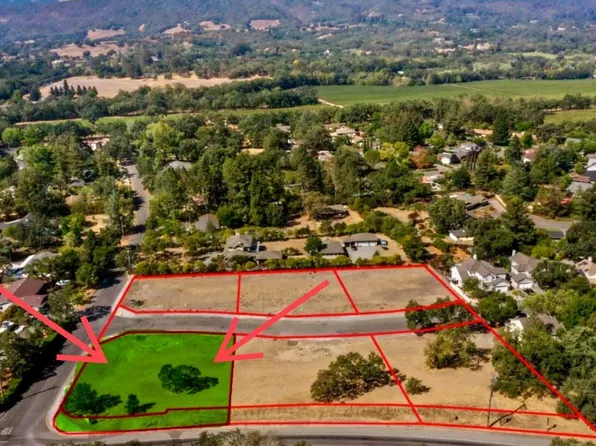 16799 Meadow Oaks Dr, Boyes Hot Springs, CA 95416