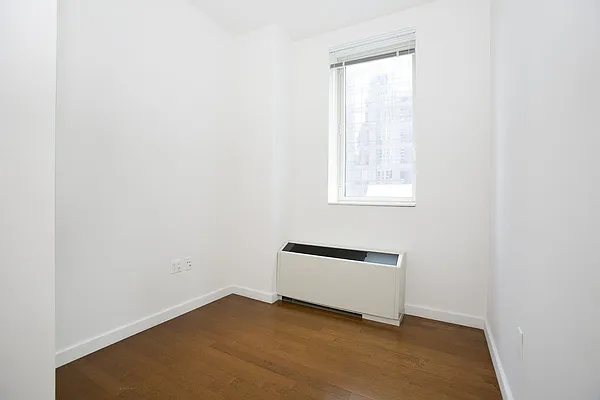 Rented by BLU Real Estate | media 29