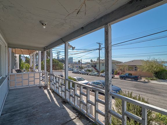 4th image of 2429 Union St