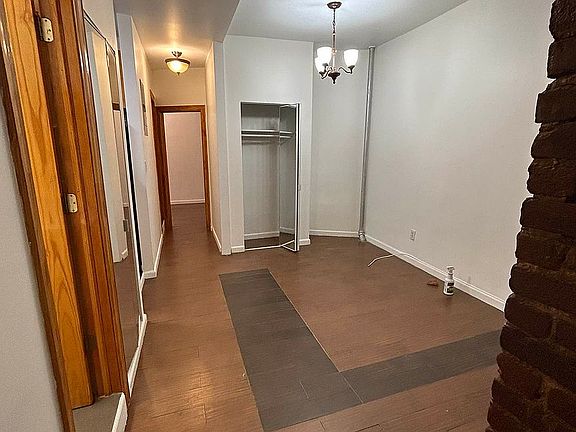 3rd image of 231 2nd Ave APT 5