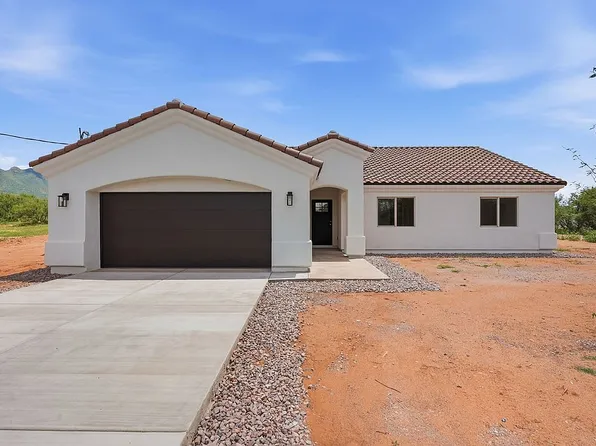 43 Avenida Pastor, Rio Rico, AZ 85648