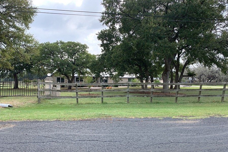 1st image of 10020 Huntress Ln