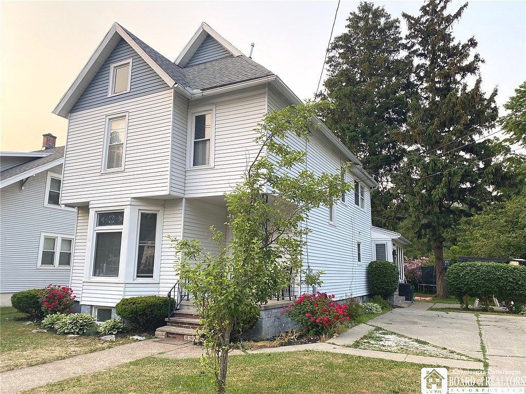 99 Center St, Fredonia, NY 14063 MLS R1473951 Zillow