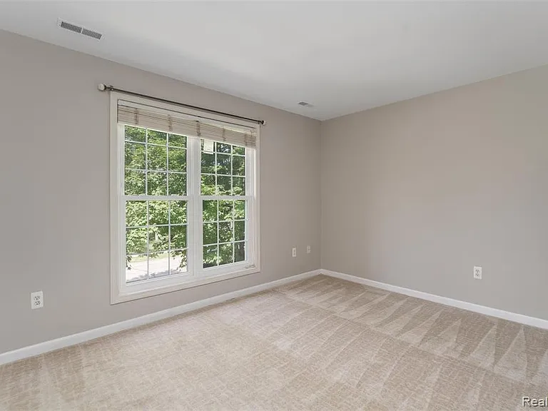 28126 Carlton Way Dr — Photo 15