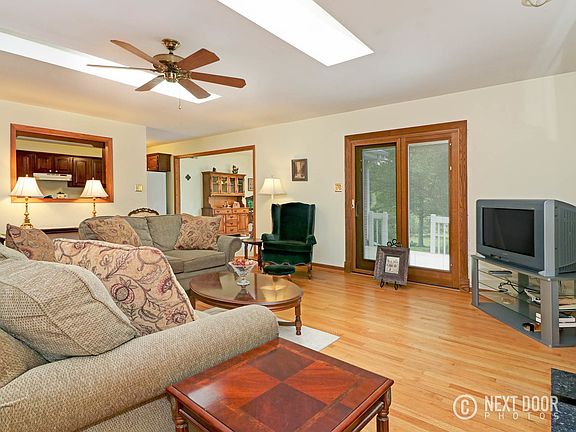 5th image of 21920 Heritage Dr