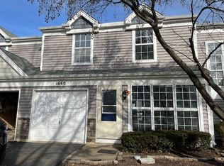 1660 Pebble Beach Cir, Elgin, IL 60123