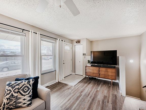 4th image of 914 Birch Court