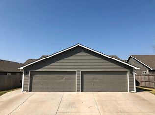 6911 W Newell St, Wichita, KS 67212