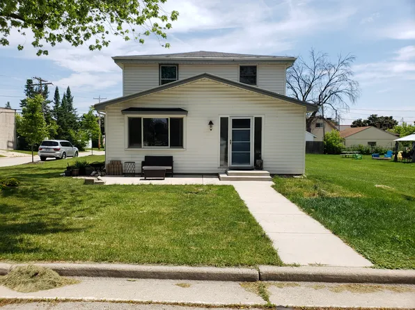 4690 N 126th St, Butler, WI 53007