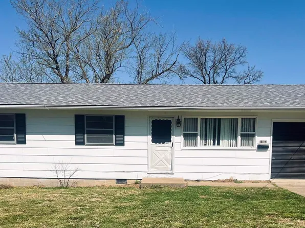 1103 E Clark St, West Frankfort, IL 62896