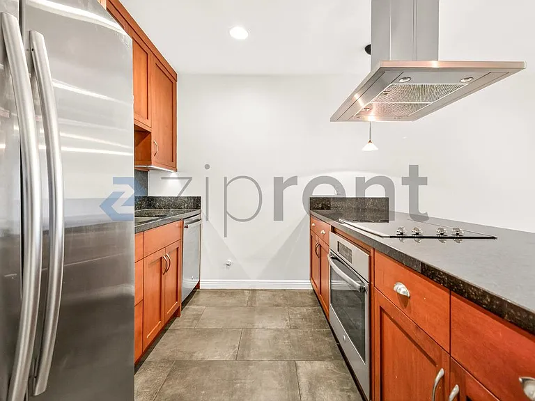 14335 Huston St #C — Photo 10