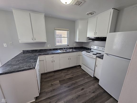 5th image of 3829 Biscayne Rd