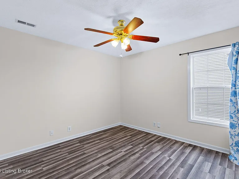 5001 Middlesex Dr — Photo 30