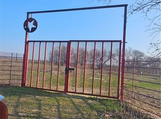 1851 Fm 339, Mount Calm, TX 76673