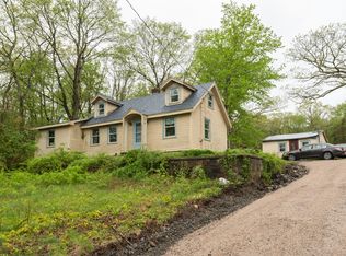 872 Nut Plains Rd, Guilford, CT 06437