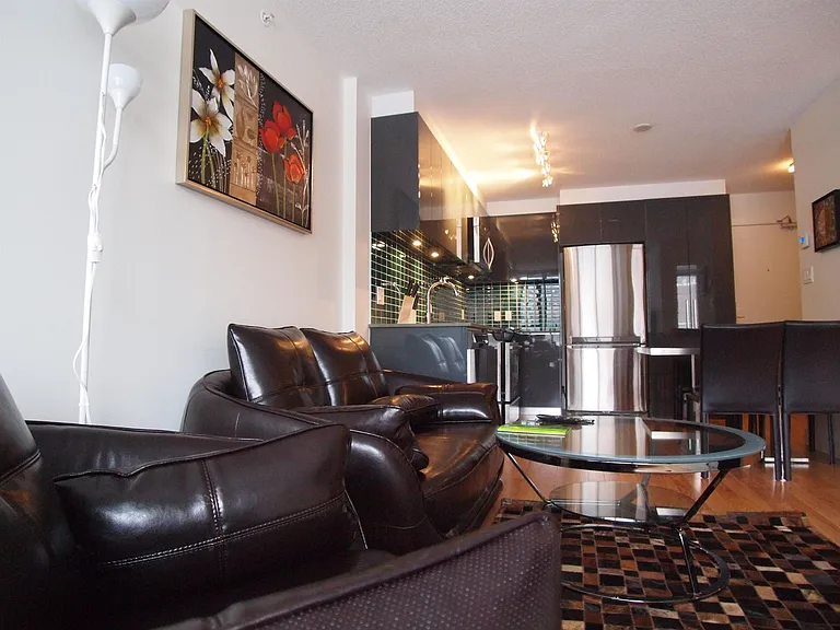 1325 Rolston St #503 — Photo 8