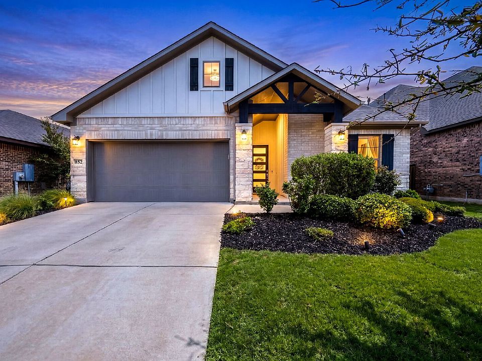1st image of 852 Paseo De Castana Way