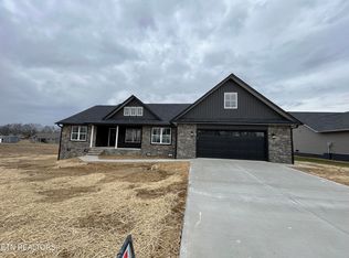 307 Colby Cir, Crossville, TN 38571