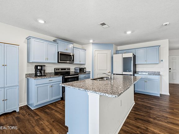 5th image of 9535 River Cane Rd