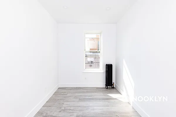 Rented by Nooklyn NYC LLC | media 21