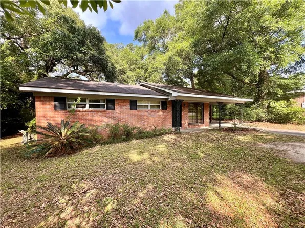 104 Hilltop Court, Mobile, AL 36608