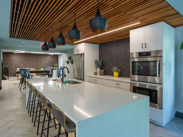 2001 Sugar Maple Ln #2215