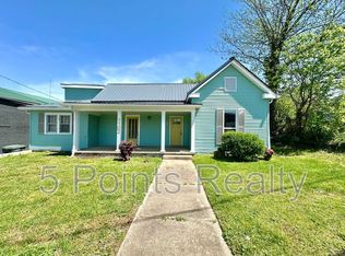 1102 Batts Blvd APT B, Springfield, TN 37172