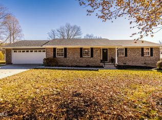 608 Lark Meadow Dr, Knoxville, TN 37934
