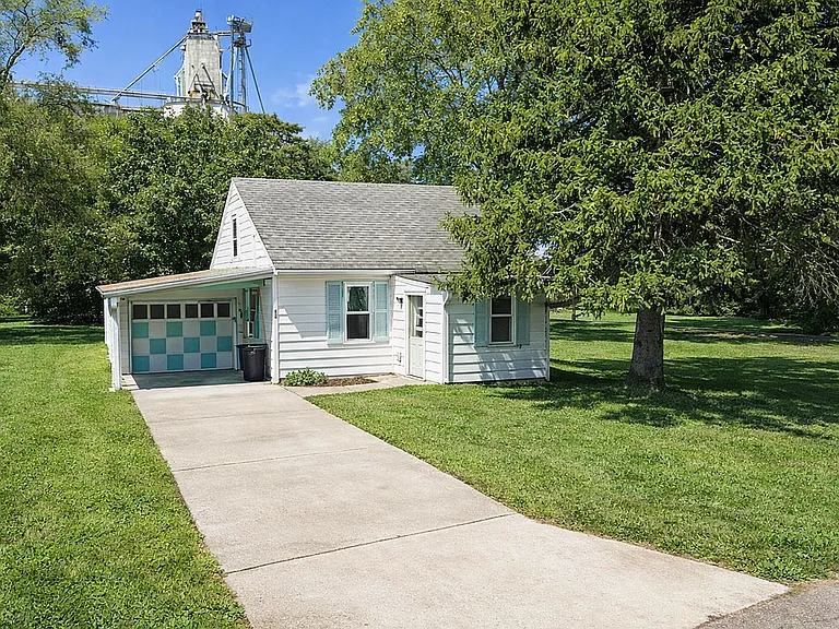 143 Elm St — Photo 1