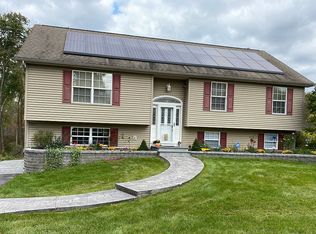 39 Prospect Hill Rd, Wallkill, NY 12589