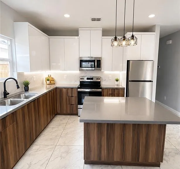 5704 Northwestern Ave #2 — Photo 7