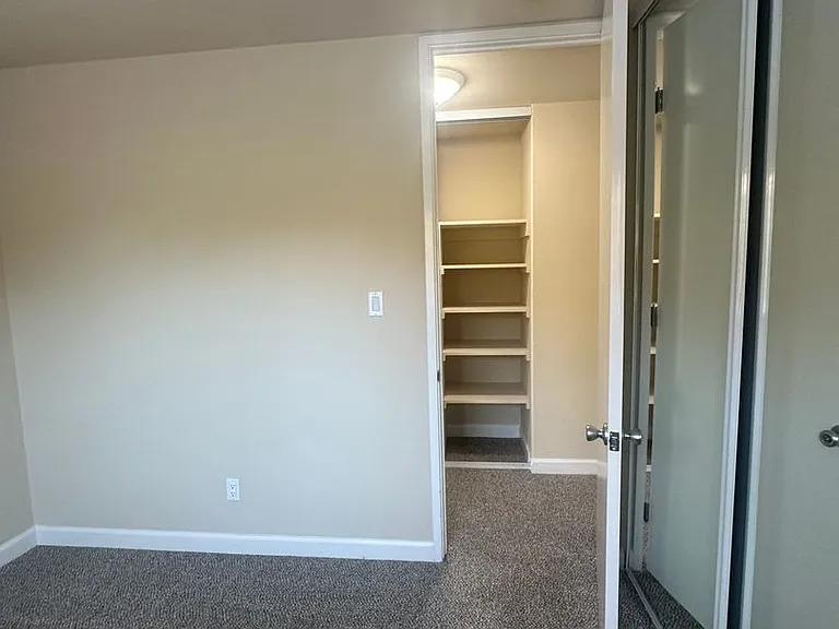 4309 Ross Ave — Photo 32