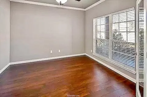 2531 Warkworth Ln — Photo 11