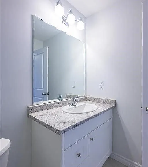 375 Kennington Way — Photo 26