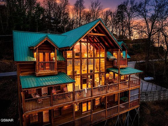 3rd image of 1167 Upper Alpine Way