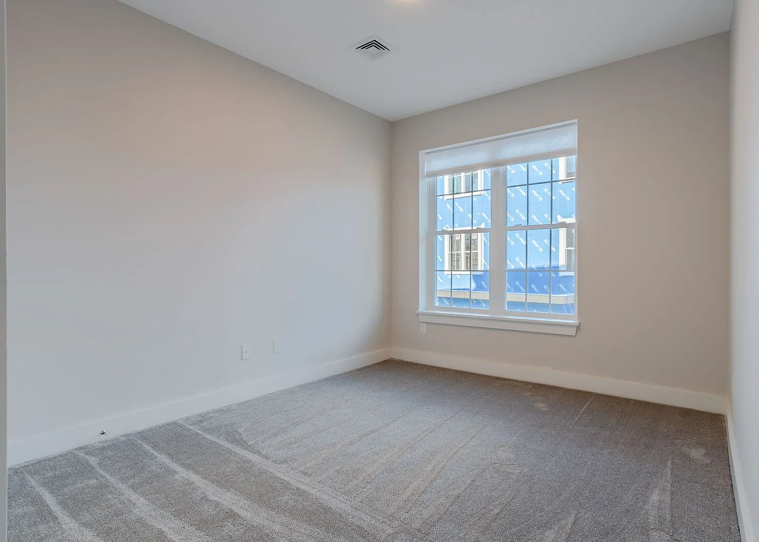 18 Sullivan Street — Photo 3