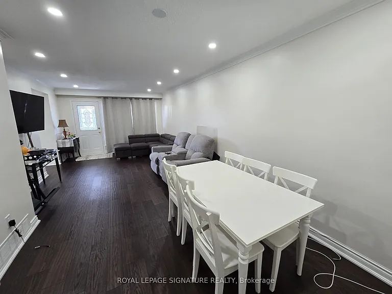 23 Benrubin Dr #UPPER — Photo 4