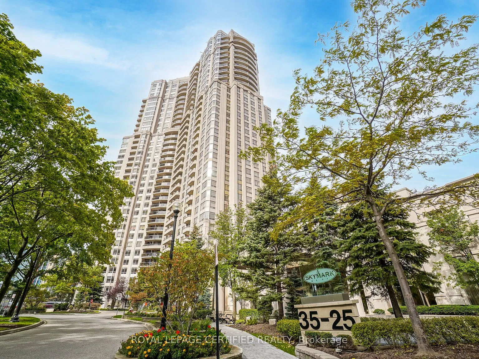 3 bed, $3,275 — Photo 2
