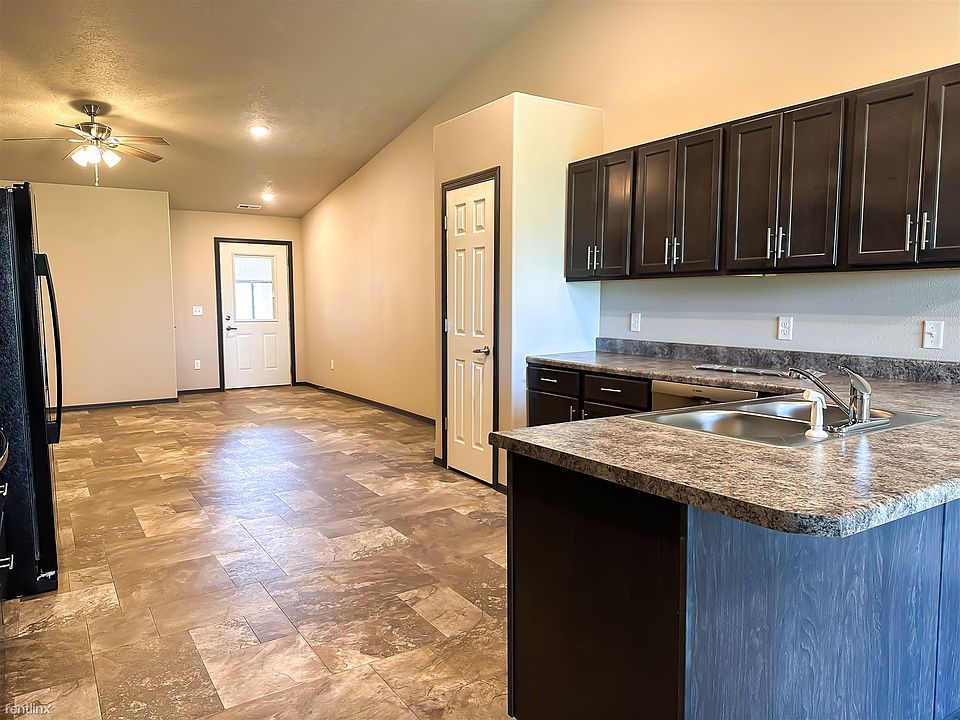Kitchen to living room--Heritage 2