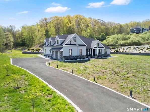 99 Mesa Drive, Bethany, CT 06524