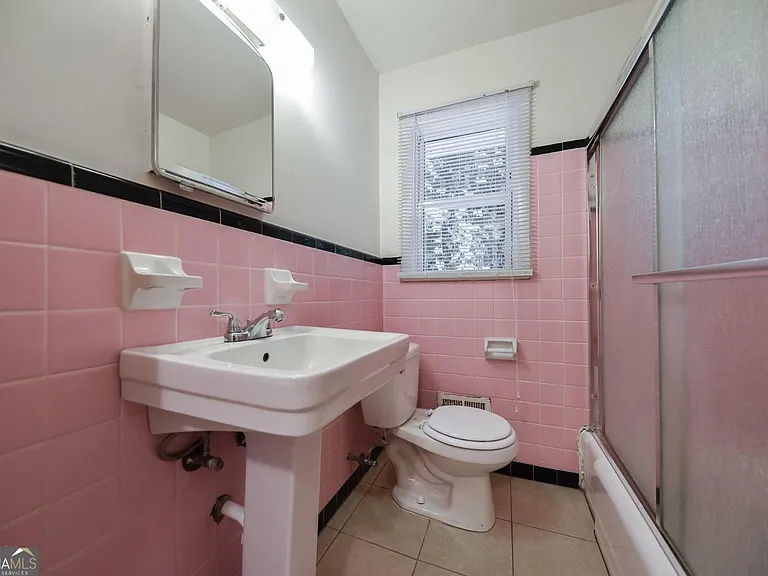 105 Whitehead Ter E — Photo 12