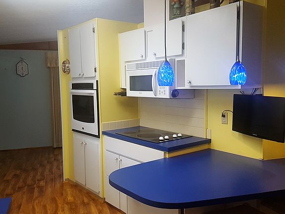 4th image of 3700 14th Ave SE Unit 87