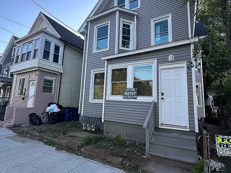 69 Frank St #A — Photo 17