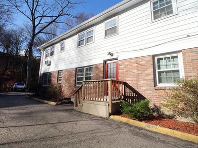 646 Howe Ave, Shelton, CT, 06484